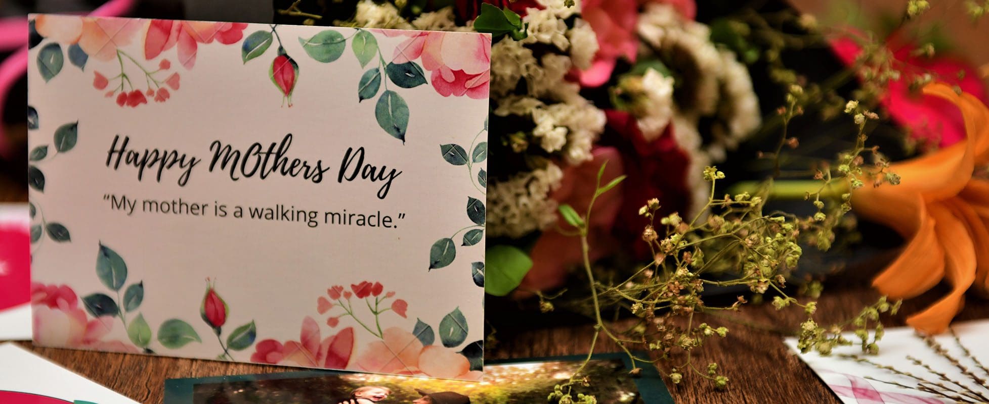 mothers day card wth gifts and flowers mothers day card wth gifts and flowers